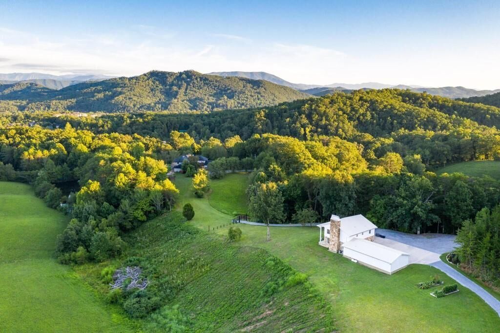 #39. 1140 Crestview Dr, Pigeon Forge